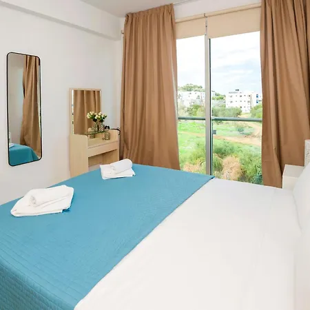 Austin - Coralli Beachfront Appartement