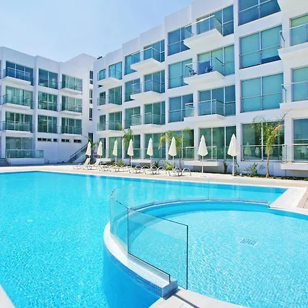 Austin - Coralli Beachfront Appartement