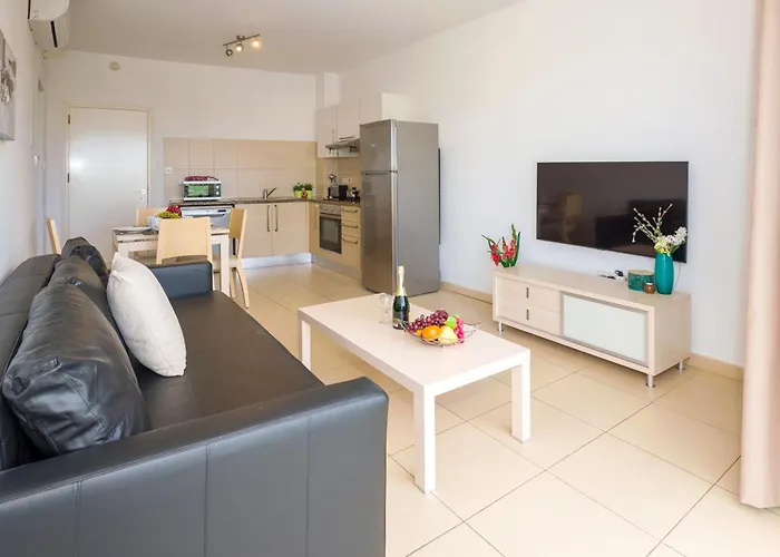 아파트 Austin - Coralli Beachfront 프로타라스