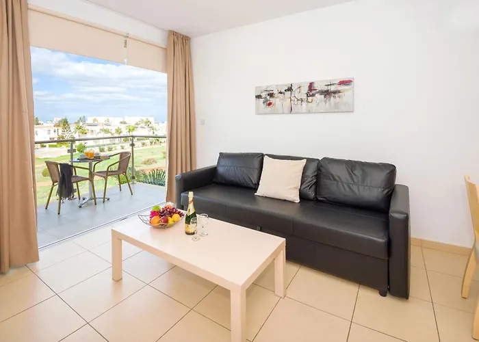 Austin - Coralli Beachfront