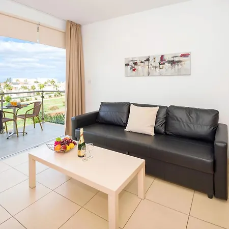 Austin - Coralli Beachfront